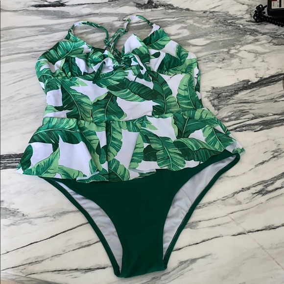 NWOT One Piece Women’s Medium Bathing Suit 🩱 - Picture 10 of 16